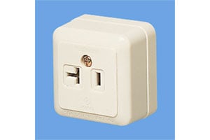 WK1821 パナソニック 露出コンセント 15A・20A兼用角型コンセント