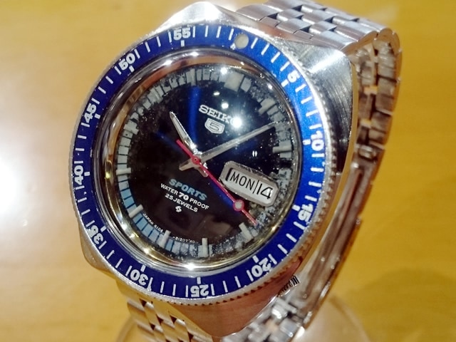 セイコー 5スポーツ 6106-8120 25石自動巻 青文字盤 OH済 昭和43