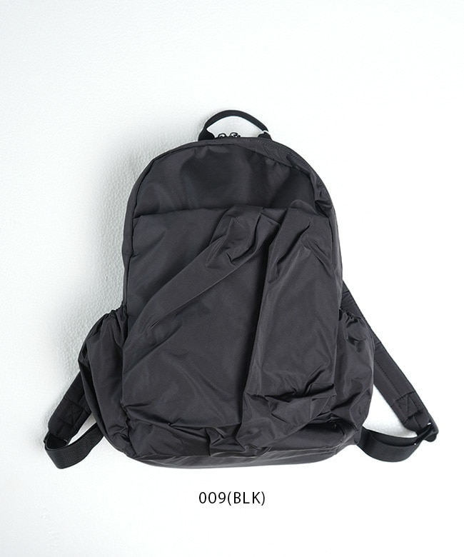 13WGB239304]emmi(エミ)eco 撥水ギャザーボディーバックパック