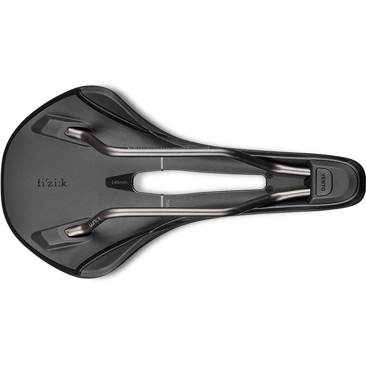 fi'zi:k Vento Antares R3 ブラック サドル