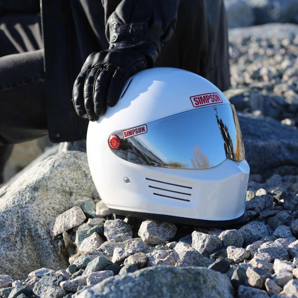 SIMPSON BANDIT Pro ホワイト | SIMPSONヘルメット公認オンラインストア