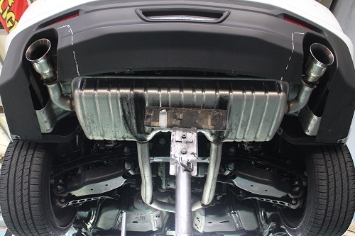 シボレー カマロ ワンオフマフラー 【型式：－】 | ワンオフ製作事例