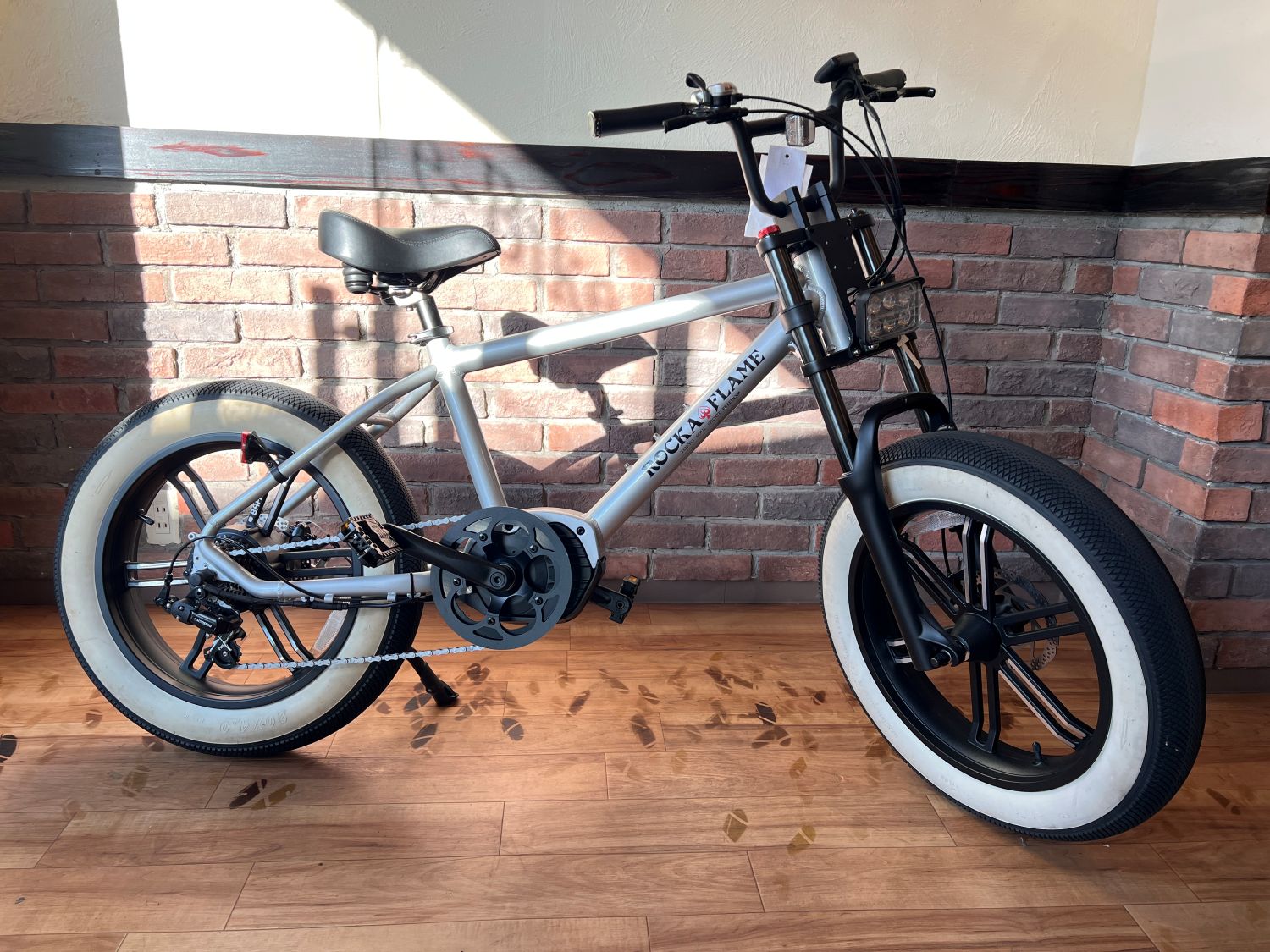 MAKAMI、FUMA兼用 交換用ホワイトリボンタイヤ eBike、電動アシスト