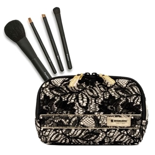 オンライン限定 コスメポーチとブラシセット ウィッシュ・オブ・ア