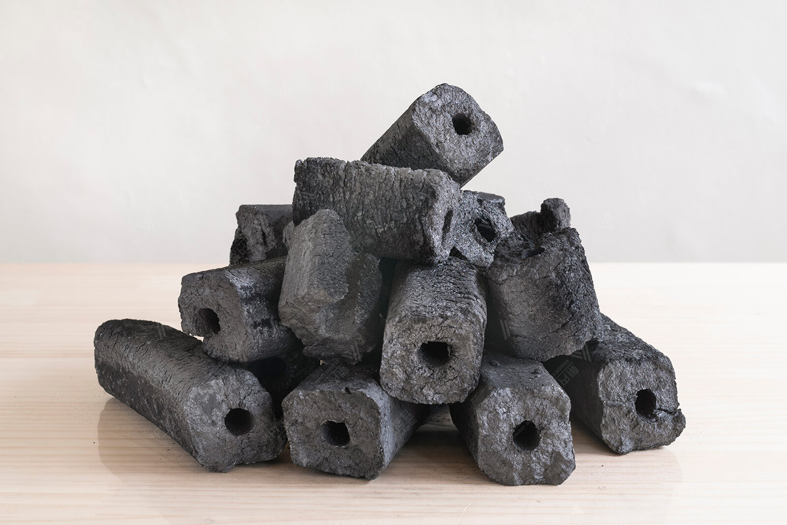 錦生炭 通販【業務用おが炭・国産・こだわり品質・送料無料】｜朝内