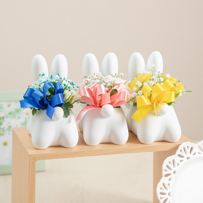 直送商品A】うさぎカバーアレンジ ピンク | 生花アレンジメント