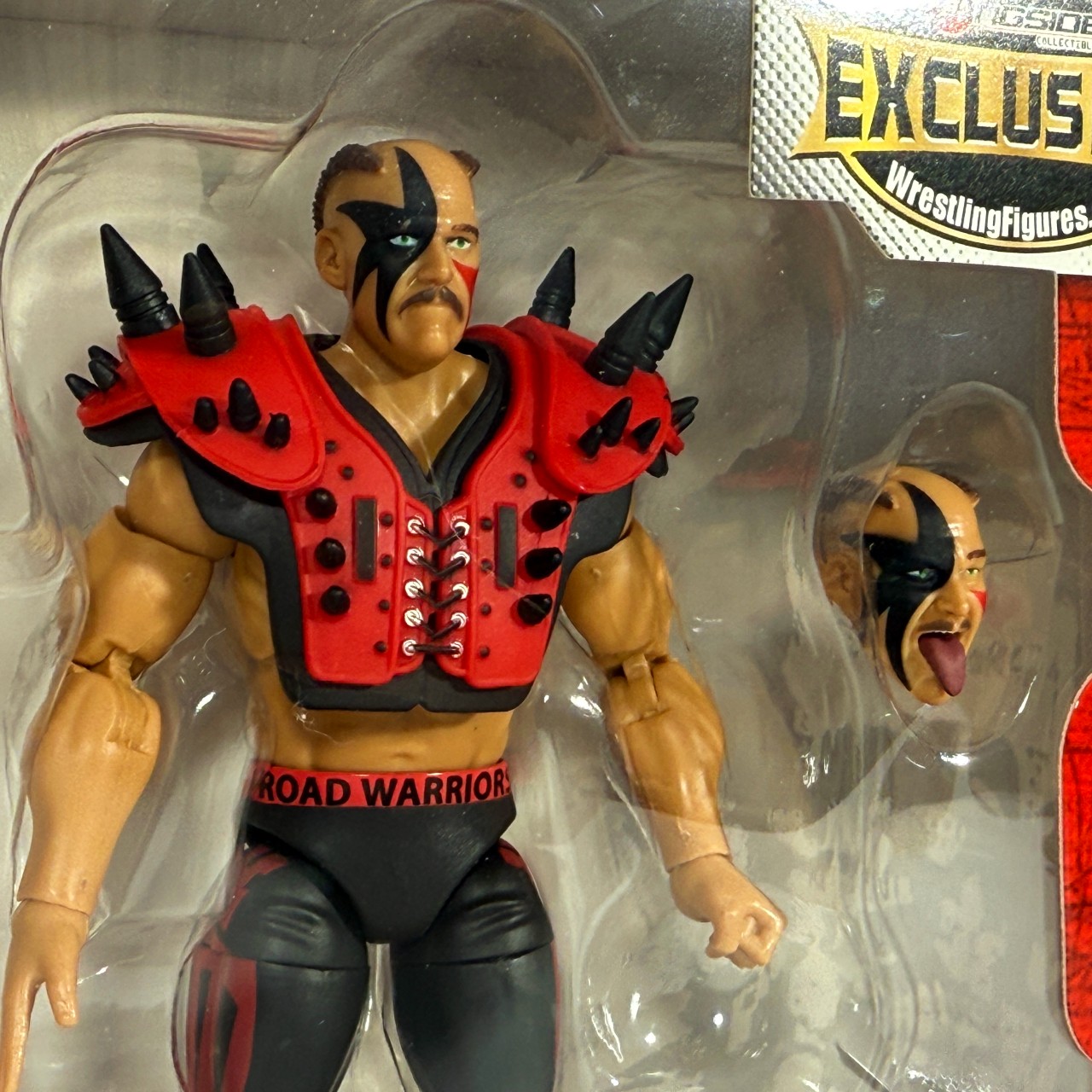 WWE ロードウォリアーズ プロレスフィギュア 2体セット 凶器椅子付き