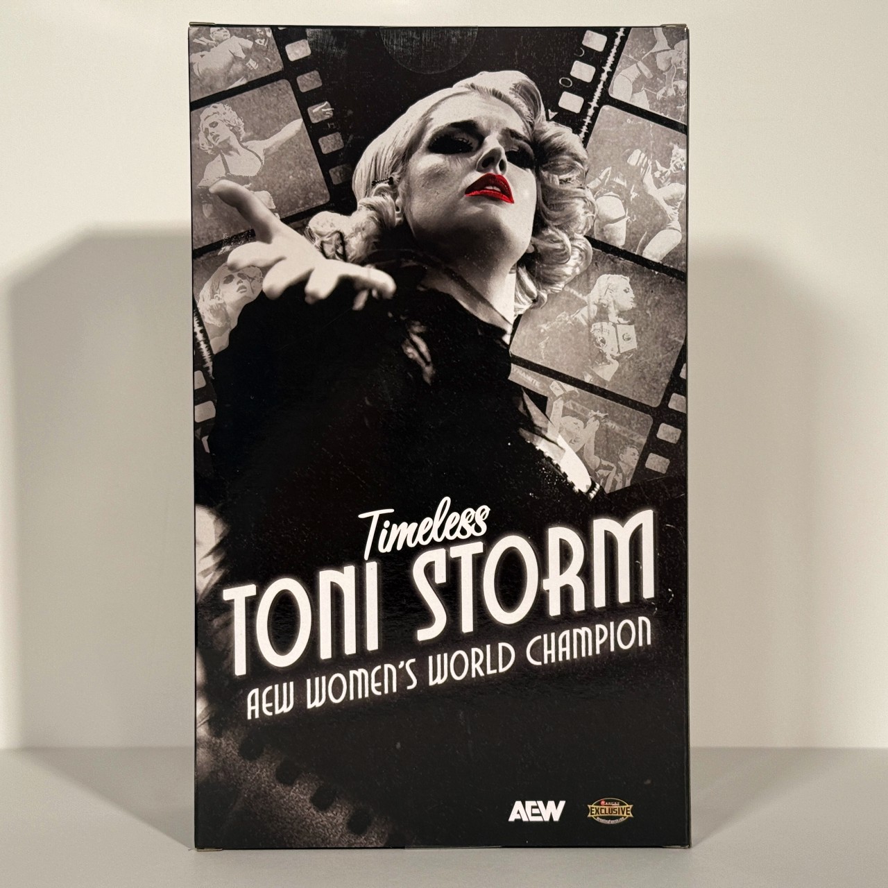 トニー・ストーム Black & White AEW WWE フィギュア トニー・ストーム