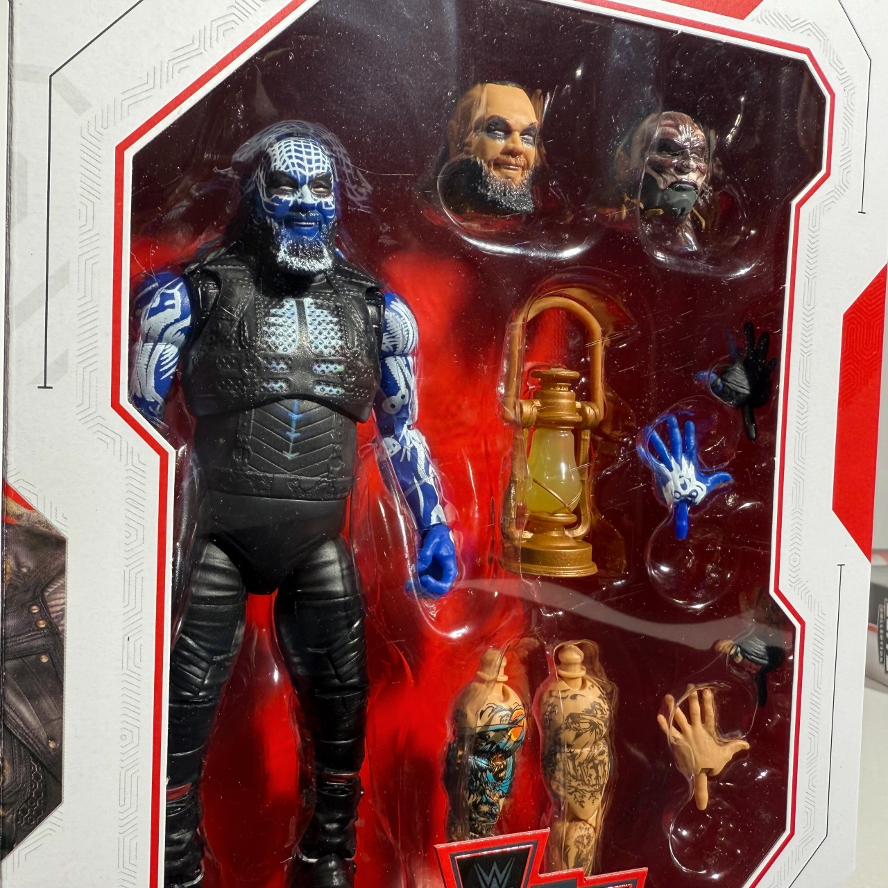 WWE ブレイ・ワイアット フィギュア Amazon.co.jp: WWE 'The Fiend