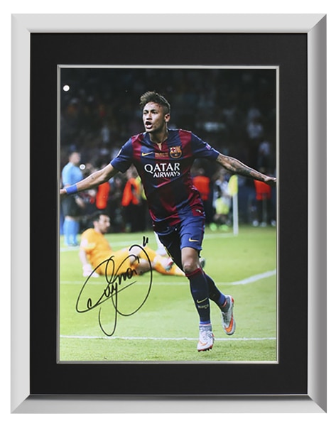 ネイマールフレッジアラーナアリソンヴィニシウスジェズス直筆サイン