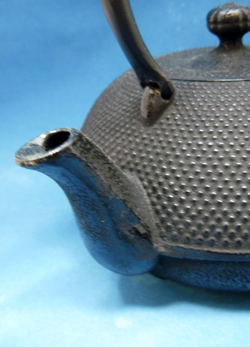 及春（南部宝星堂）南部鉄瓶「姥口アラレ 黒色 1、2リットル」＊特別