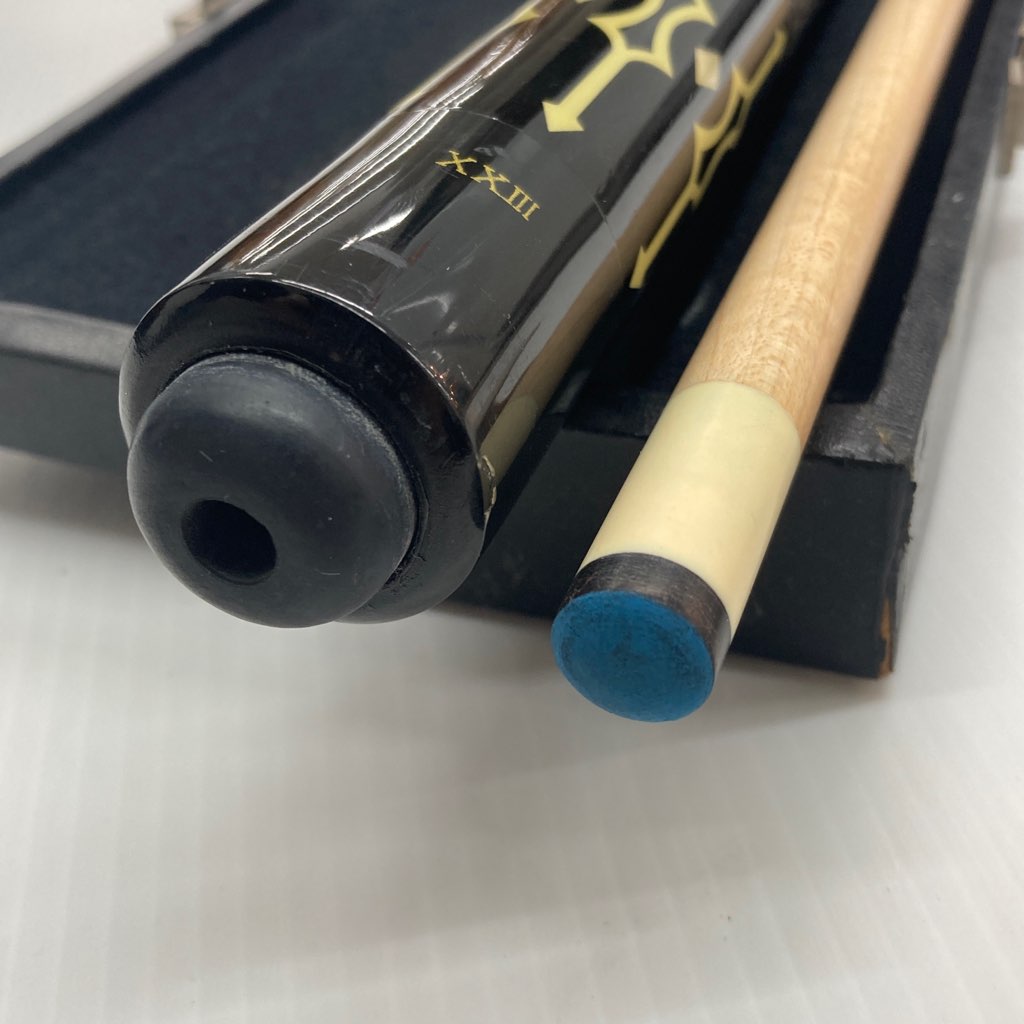中古 ADAM ビリヤードキュー XXⅢ ハードケース付き 20～20.5オンス