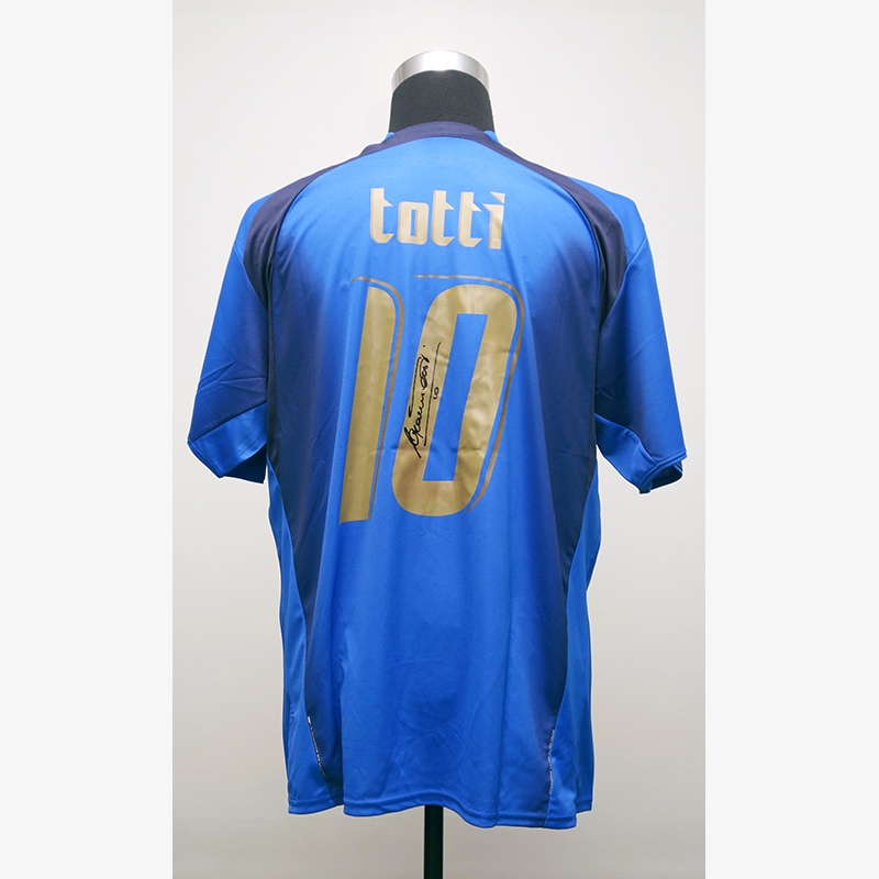 トッティ直筆サイン入りイタリア代表2006ホームユニフォーム | THE DUGOUT