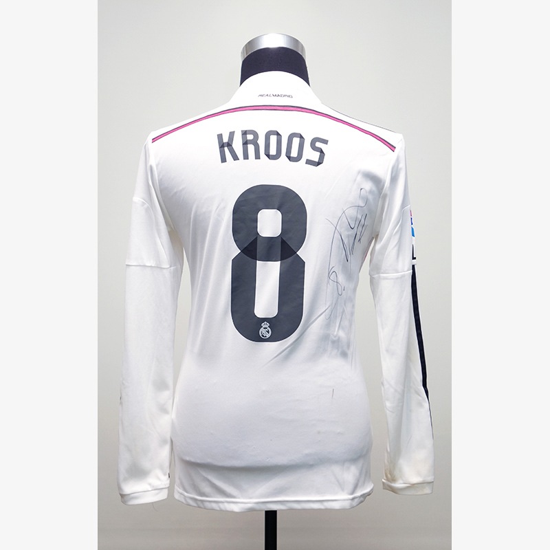 クロース直筆サイン入り実使用レアルマドリード14/15ホーム