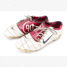 サッカー実使用スパイクを販売 - THE DUGOUT