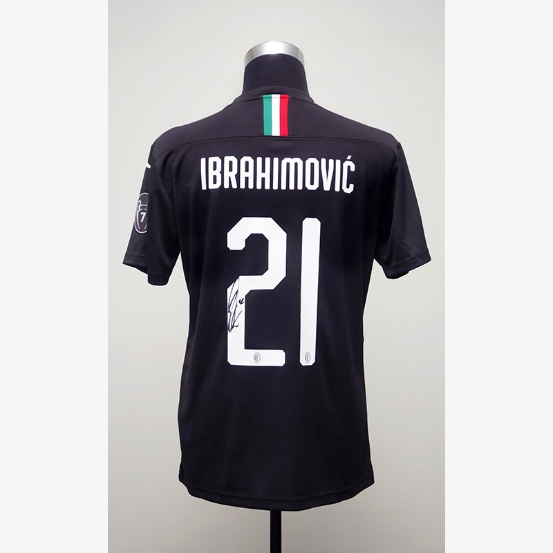 イブラヒモビッチ直筆サイン入り選手支給ACミラン19/20サード