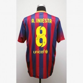 アンドレス・イニエスタ直筆サイン入りメモラビリアを販売 - THE DUGOUT