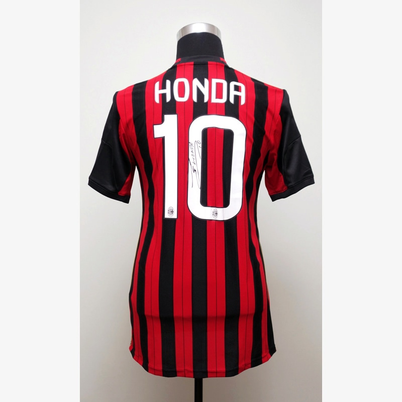 本田圭佑 直筆サイン入り選手支給ACミラン13/14ホームユニフォーム