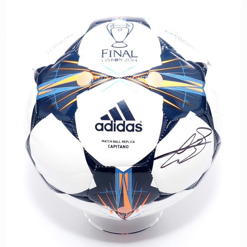 ベイルサイン入りサッカーボール 新品 レア ベイルサイン入りサッカー