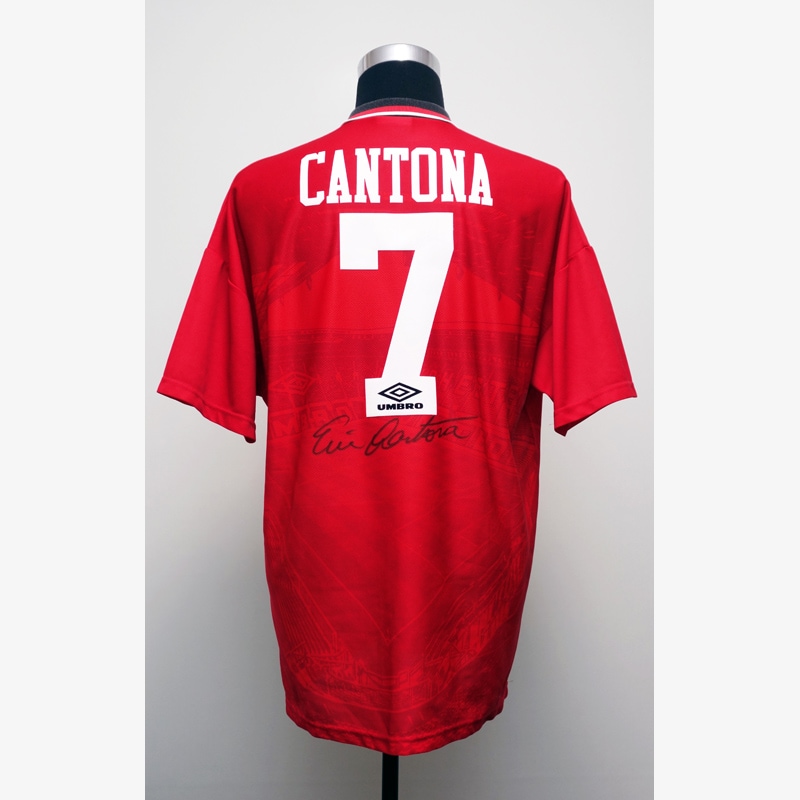 カントナ直筆サイン入りマンチェスターU94/96オリジナルホーム