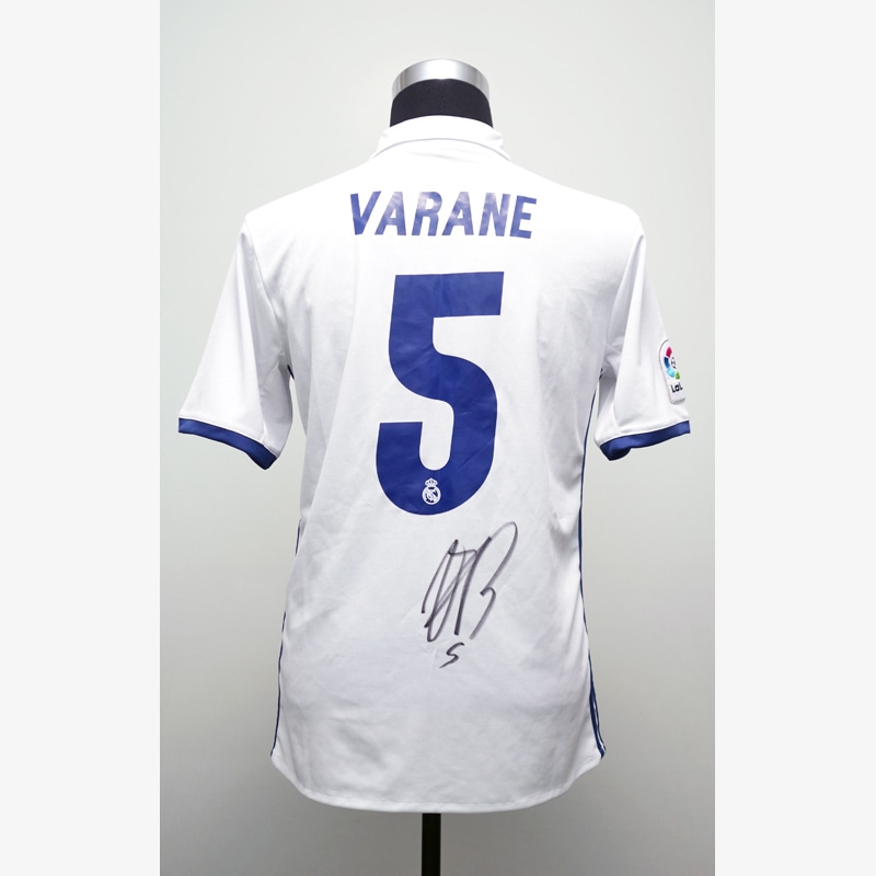 ヴァラン直筆サイン入りレアルマドリード16/17ホームユニフォーム