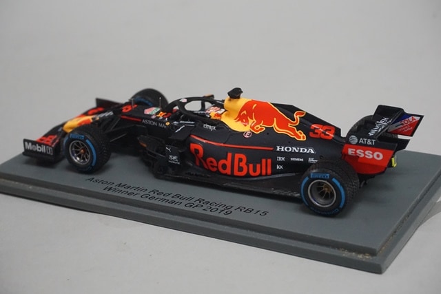 1/43 スパーク S6093 アストンマーティン レッドブルレーシング RB15