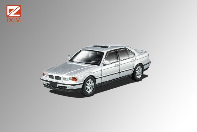 新品 DCM 1/64 BMW 7シリーズ 7-Series (E38) 740iL Silver, Boost