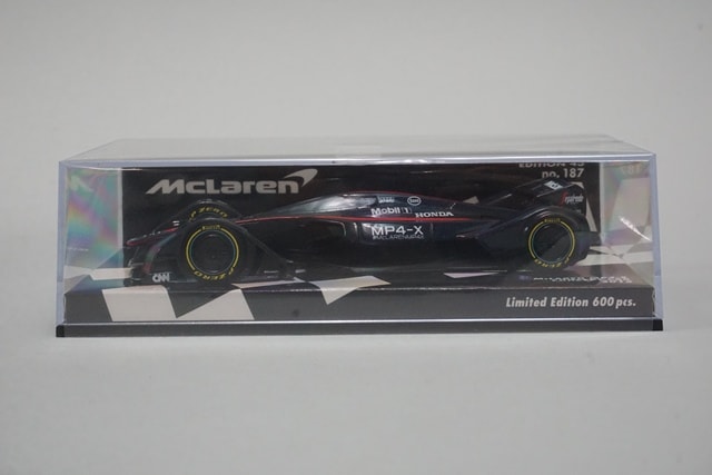 新品 537133600 ミニチャンプス1/43 マクラーレン MP4-X 2015 スタディ