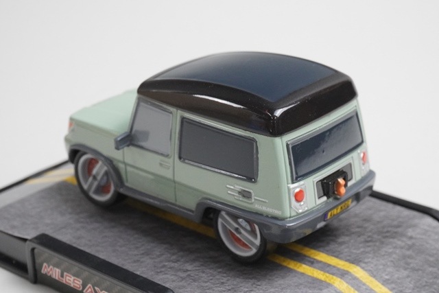 ディズニーストア カーズ2 マイルズ・アクセルロッド, Boost Gear