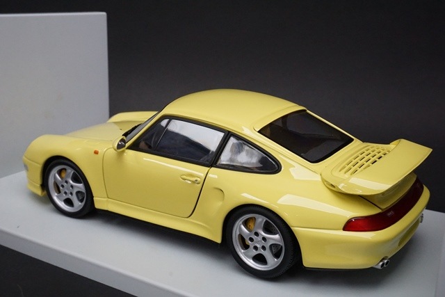 1/18 UTモデルズ 27836 ポルシェ 911 ターボ S イエロー, Boost Gear