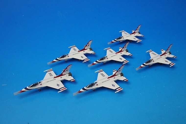 2009年 サンダーバーズ F-16 6機セット 1:200スケール 2009年