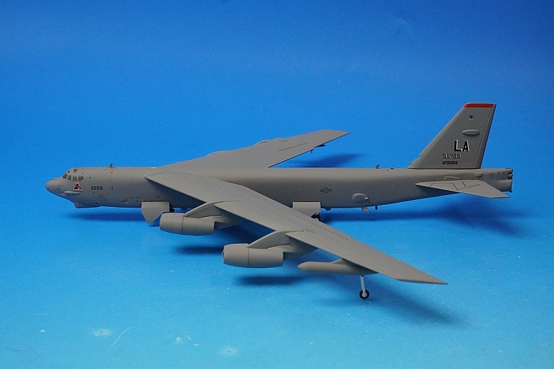 herpa】アメリカ空軍B-52H 爆撃機ストラトフォートレス 1/200｜herpa