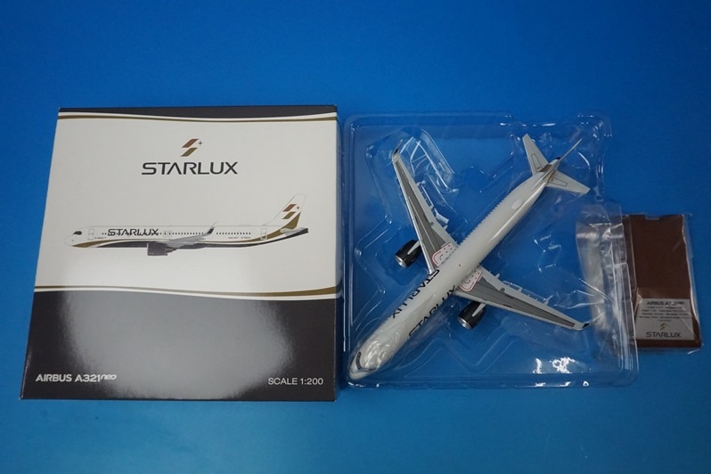c*n様 レア品‼️STARLUX A321 航空機モデル c*n様 レア