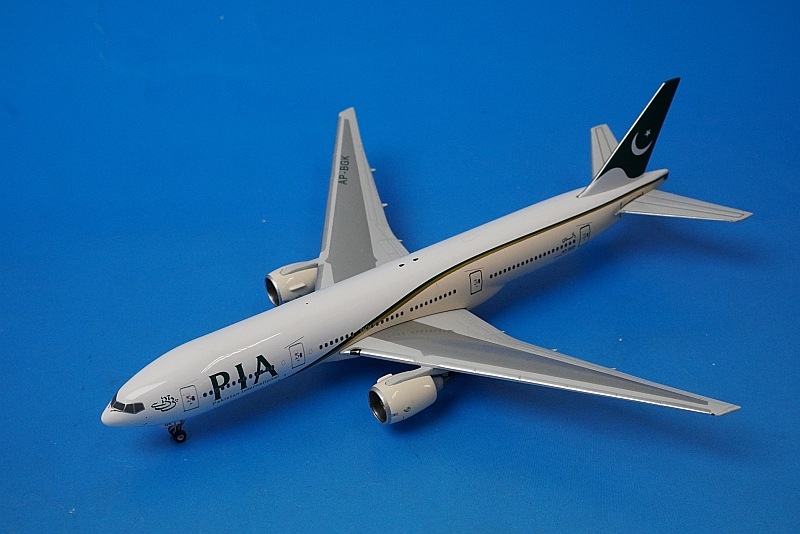 1/400 B777-200/ER PIA パキスタン AP-BGK ［10411］ フェニックス