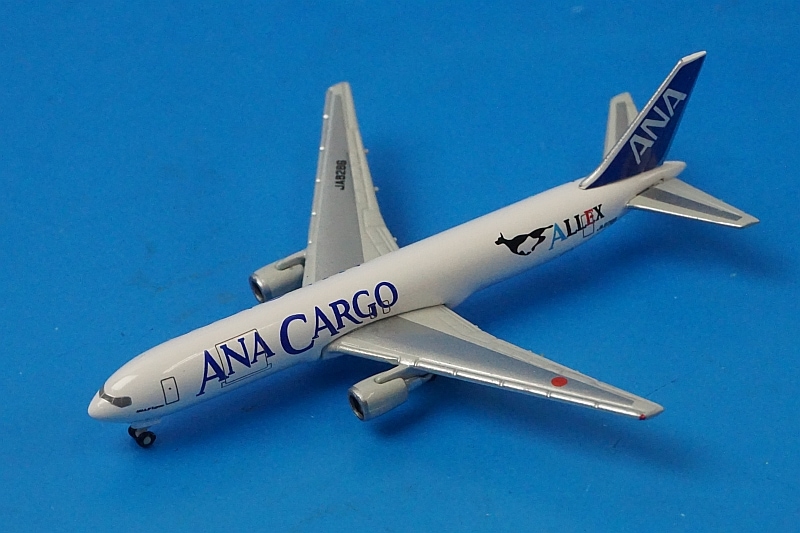 航空機・ヘリコプター ANA Cargo Boeing 767-300 Freighter 1:200