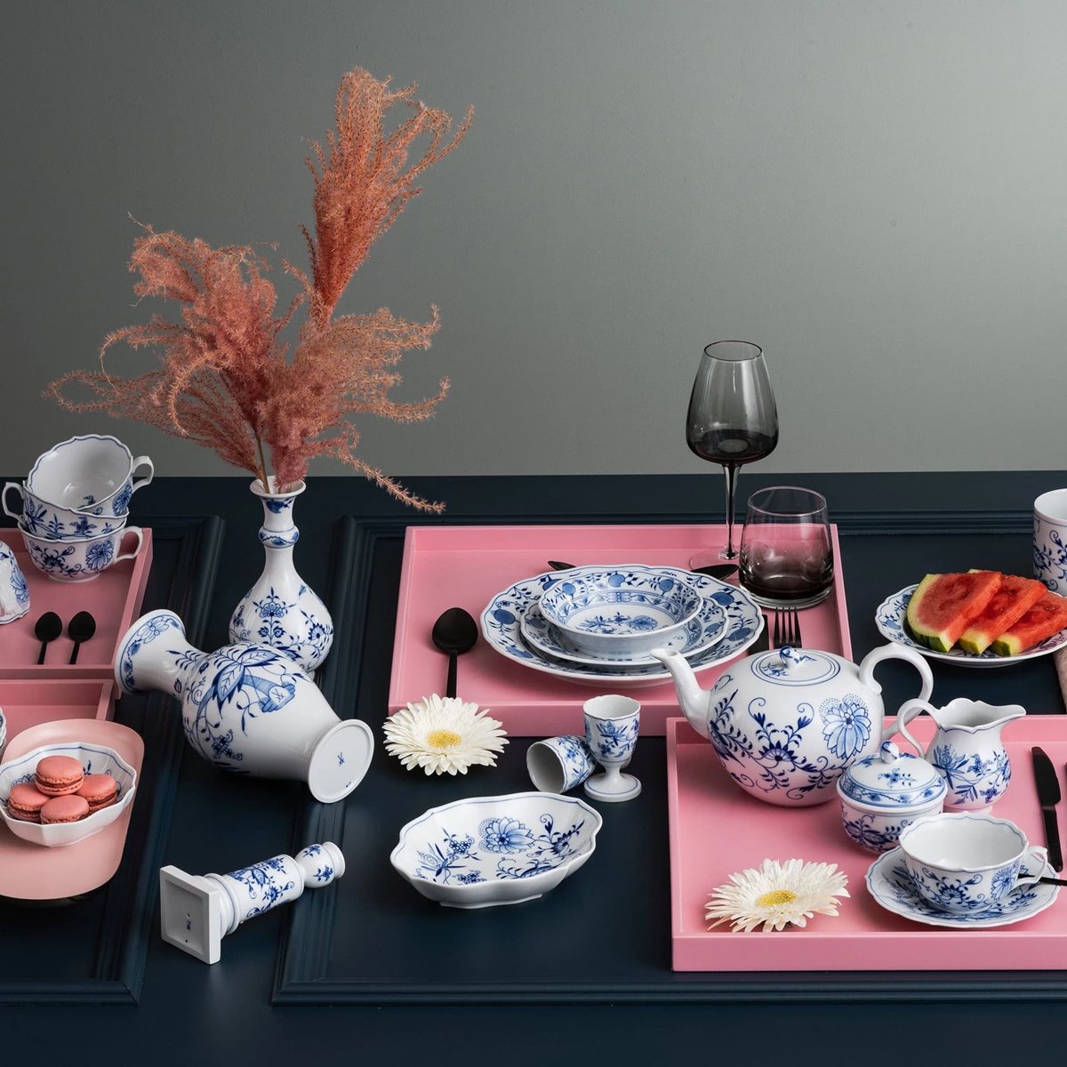 マイセン 散らしブルーオニオン＊日本オリジナルティーカップ