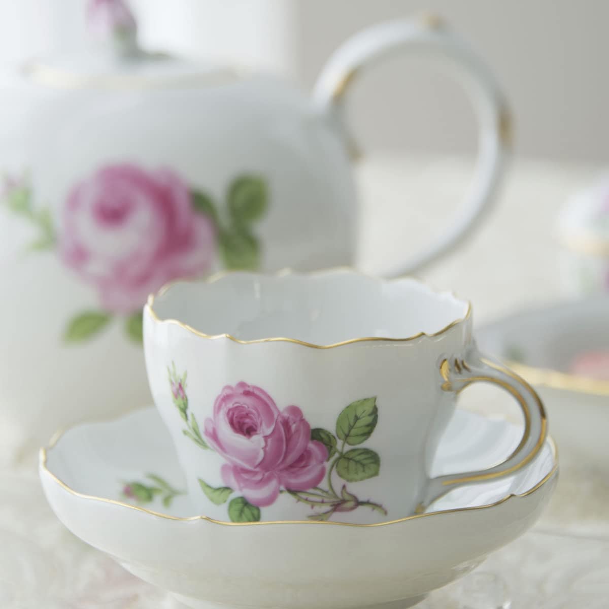 マイセン マイセンのバラ（ピンク） ティー/コーヒー兼用カップ