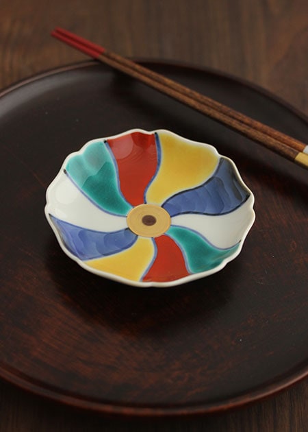 長右衛門窯 花形皿（小／紙風船）｜九谷焼のうつわ｜和食器通販 じろや