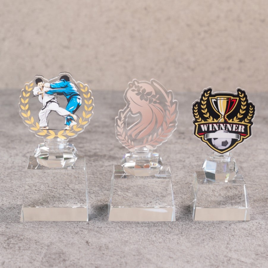 オーダーメイドで世界に一つのオリジナルトロフィーを！