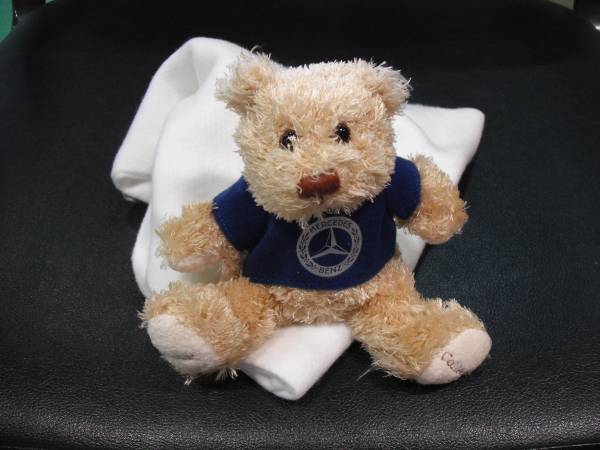 週末限定値下有】Mercedes-Benz 純正テディベアセーター付き Mercedes