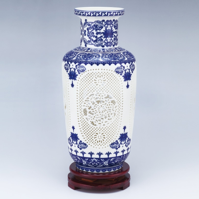 五色山水図紋両耳瓶 景徳鎮 陶磁器 装飾品 現代工芸品 美術品 置物 景