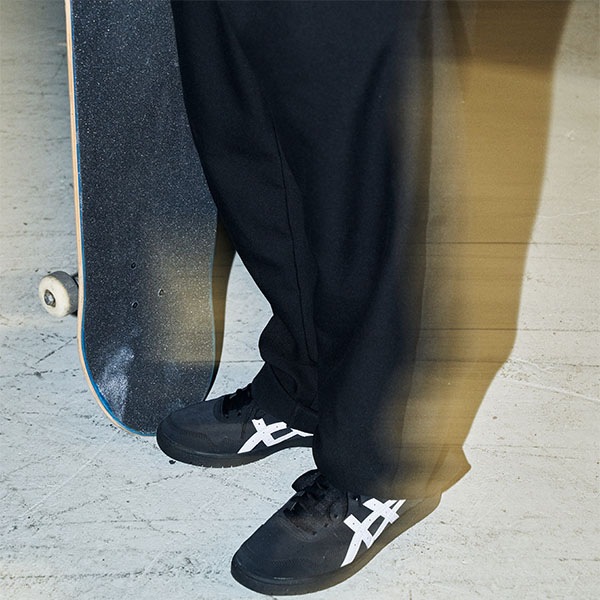 asics skatebording】 JAPAN PRO カラー：black/white アシックス
