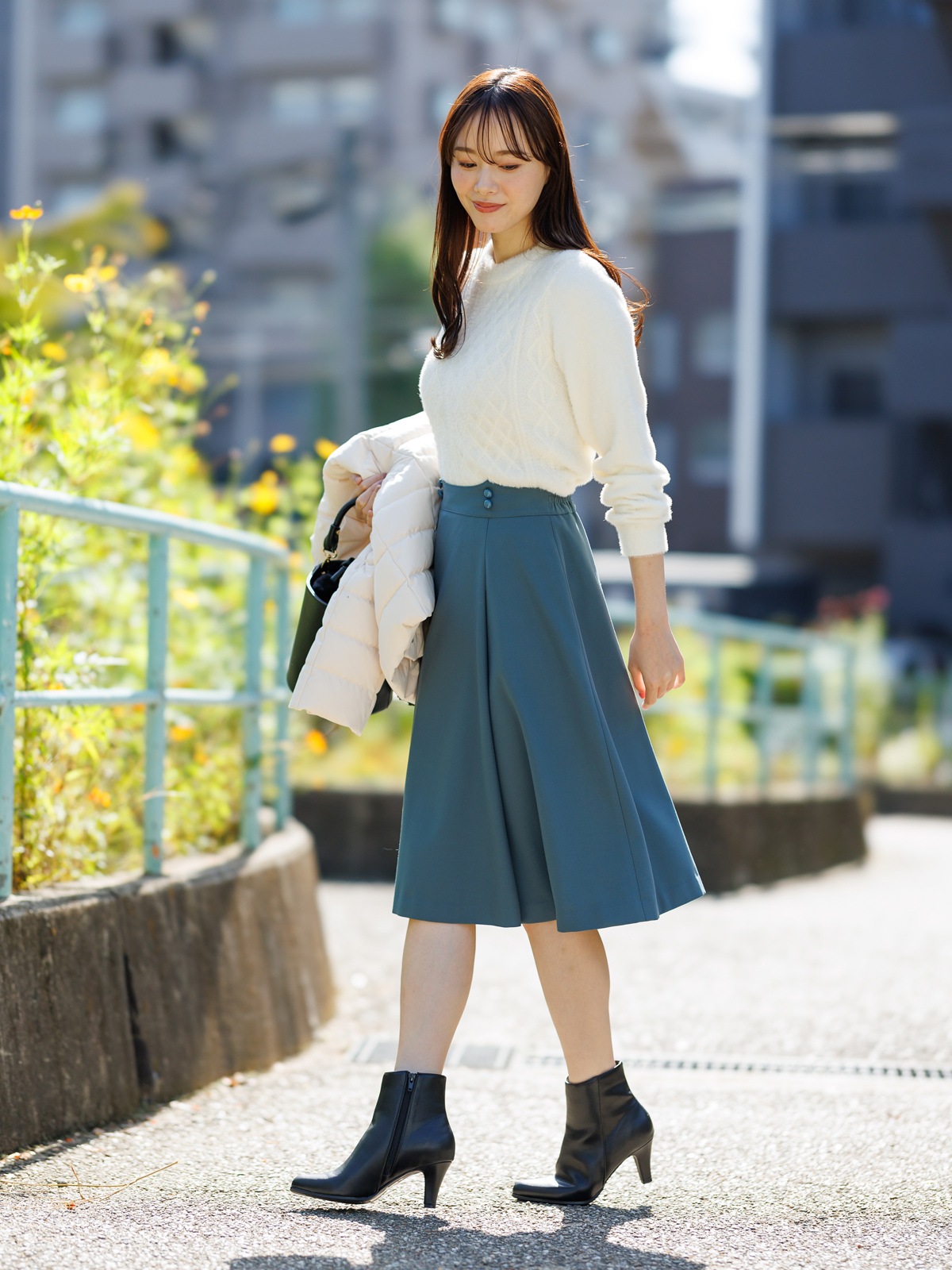 ファー付き 中綿スカート 保温 サイズ1 メタリックベージュ 新品 秋冬