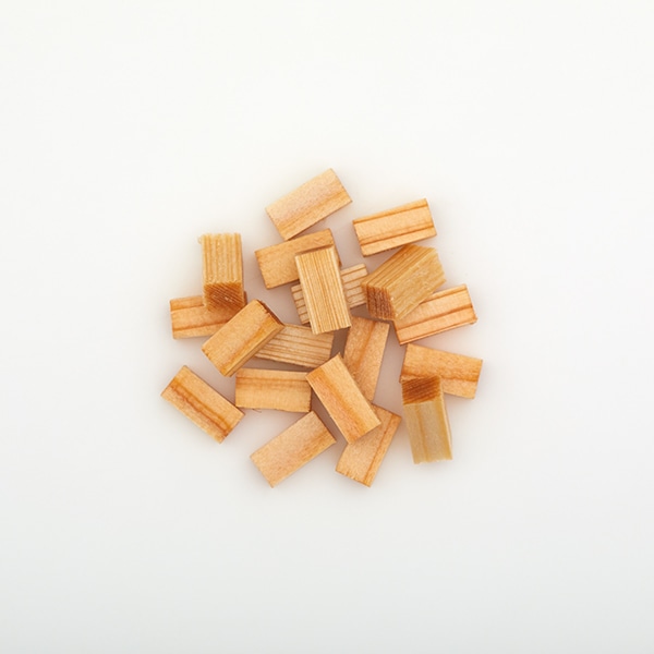 日本香堂の香木/香原料『【sizuro(しずろ)】和木木曽産ヒノキ』3g入