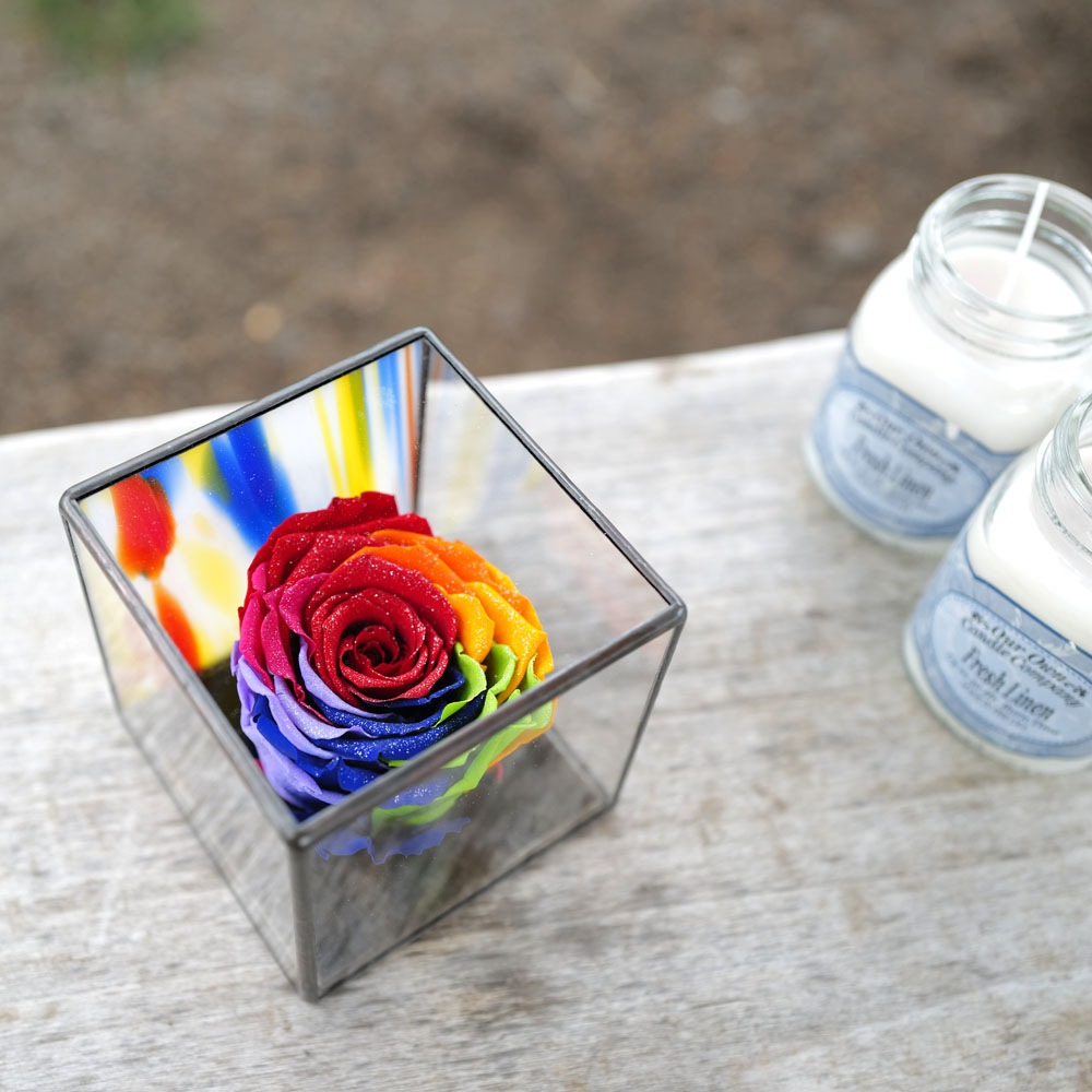 レインボーローズ プリザーブドフラワー in ステンドグラス | 色から
