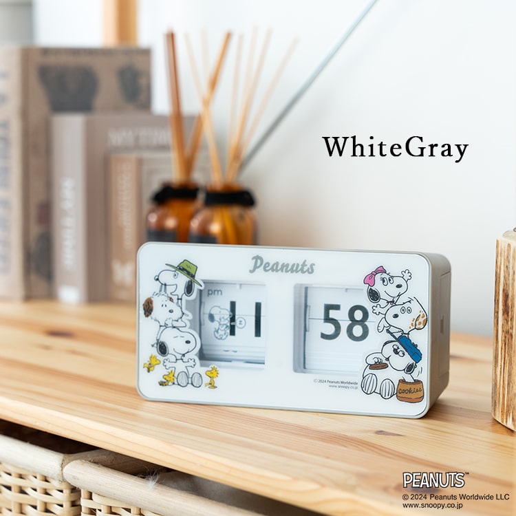 d*4様 希少☆TWEMCO × PEANUTS スヌーピー パタパタ時計 BQ d*4様 希少