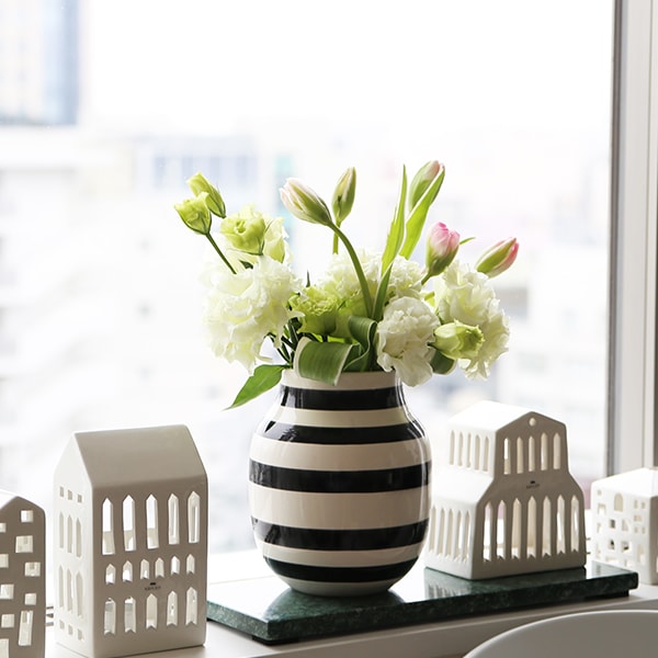 KAHLER (ケーラー) オマジオ フラワーベース ミディアム ブラック 日本