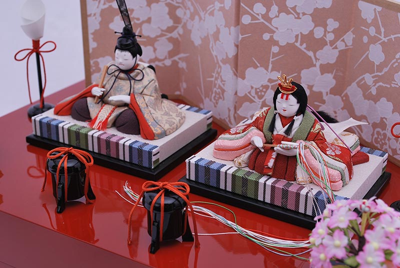 ひいな親王朱塗り収納出飾り | 親王飾り | ひな人形、五月人形の幸一光