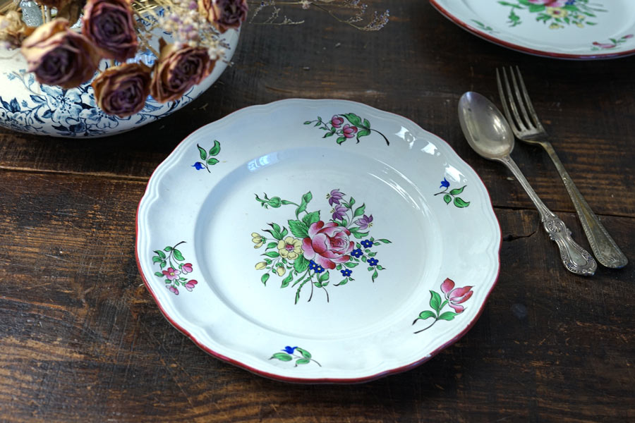 フランスのリュネビルK&Gの手描ボタニカルディナープレート25.5cm 1900