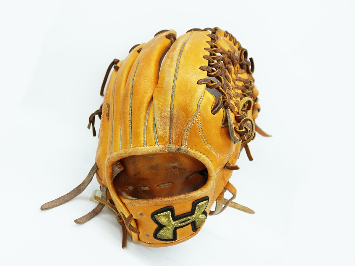 アンダーアーマー 硬式内野手用 廃盤モデル